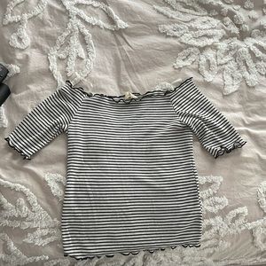 Cold Shoulder Crop Top